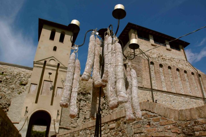 Museo_del_Salame_-_Felino_(PR)_-_L'ingresso_del_Castello